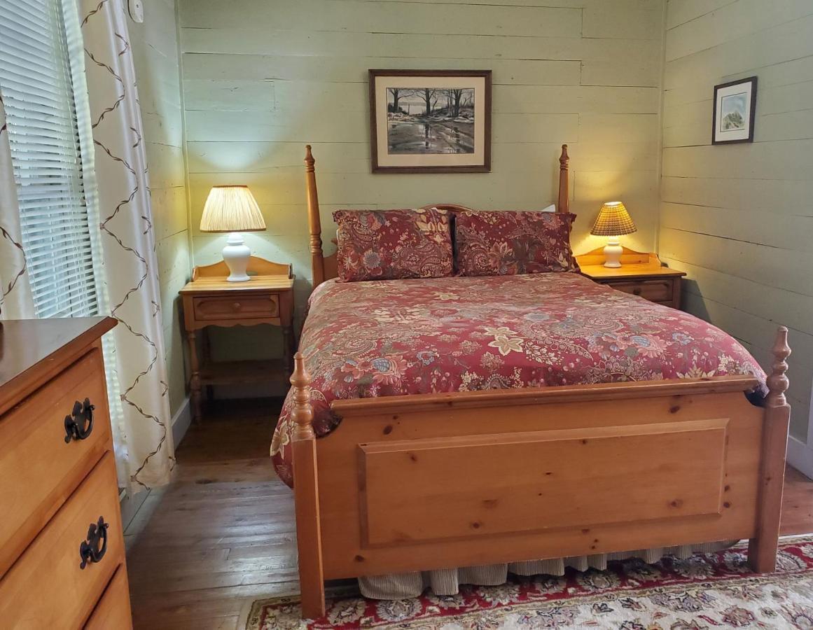 The Cabins At Healing Springs Crumpler Exteriör bild
