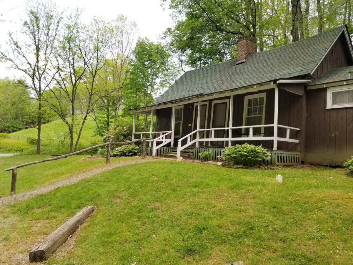 The Cabins At Healing Springs Crumpler Exteriör bild