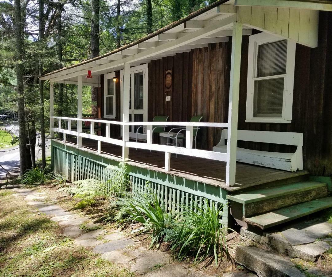 The Cabins At Healing Springs Crumpler Exteriör bild